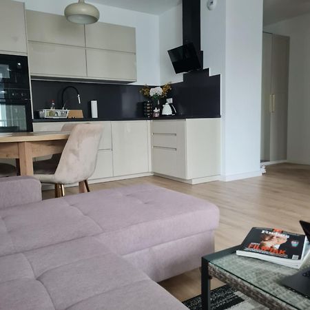 Airport Apartment Varšava Exteriér fotografie
